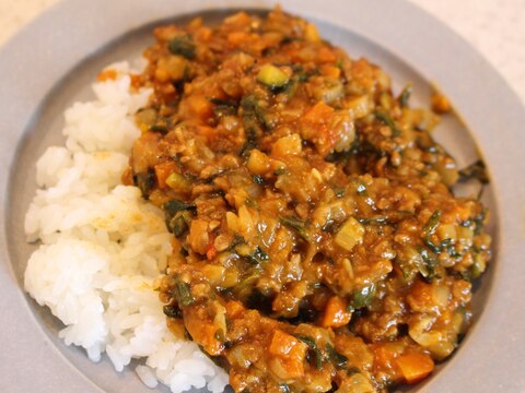 セロリたっぷりキーマカレー